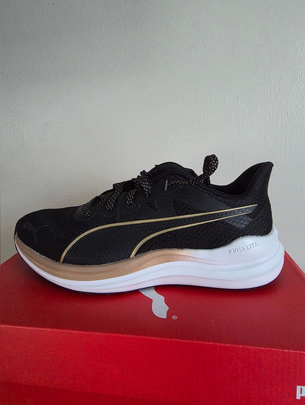 PUMA Prowl Lite Metallic Women Size 6 Wide New With Box